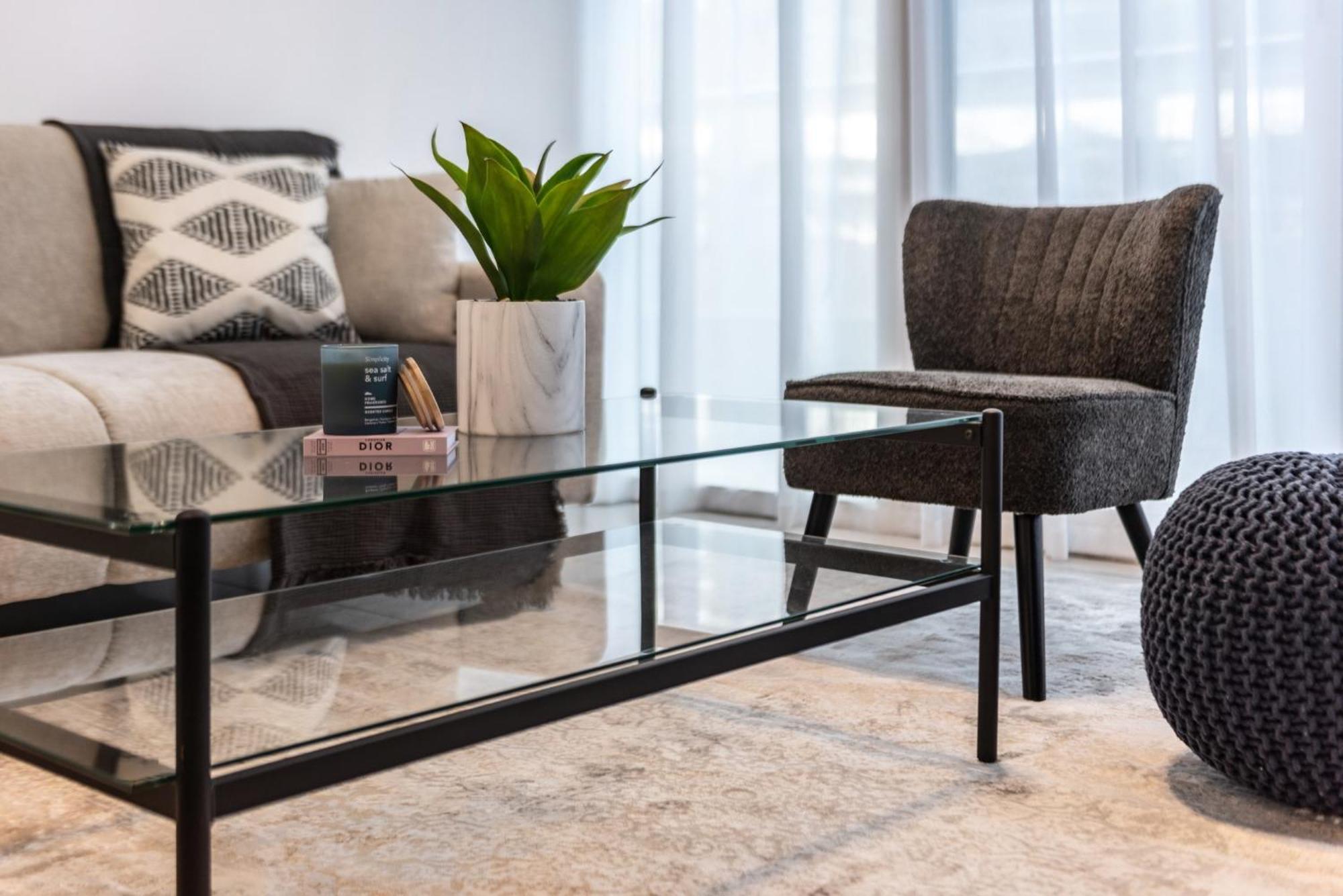 Shoresinn - Splendid 1br In Marina Apartment
